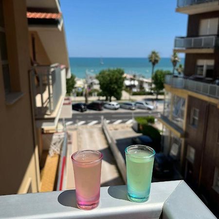 Bella Alba Apartment On The Beach 阿尔巴·阿德里亚蒂卡 外观 照片
