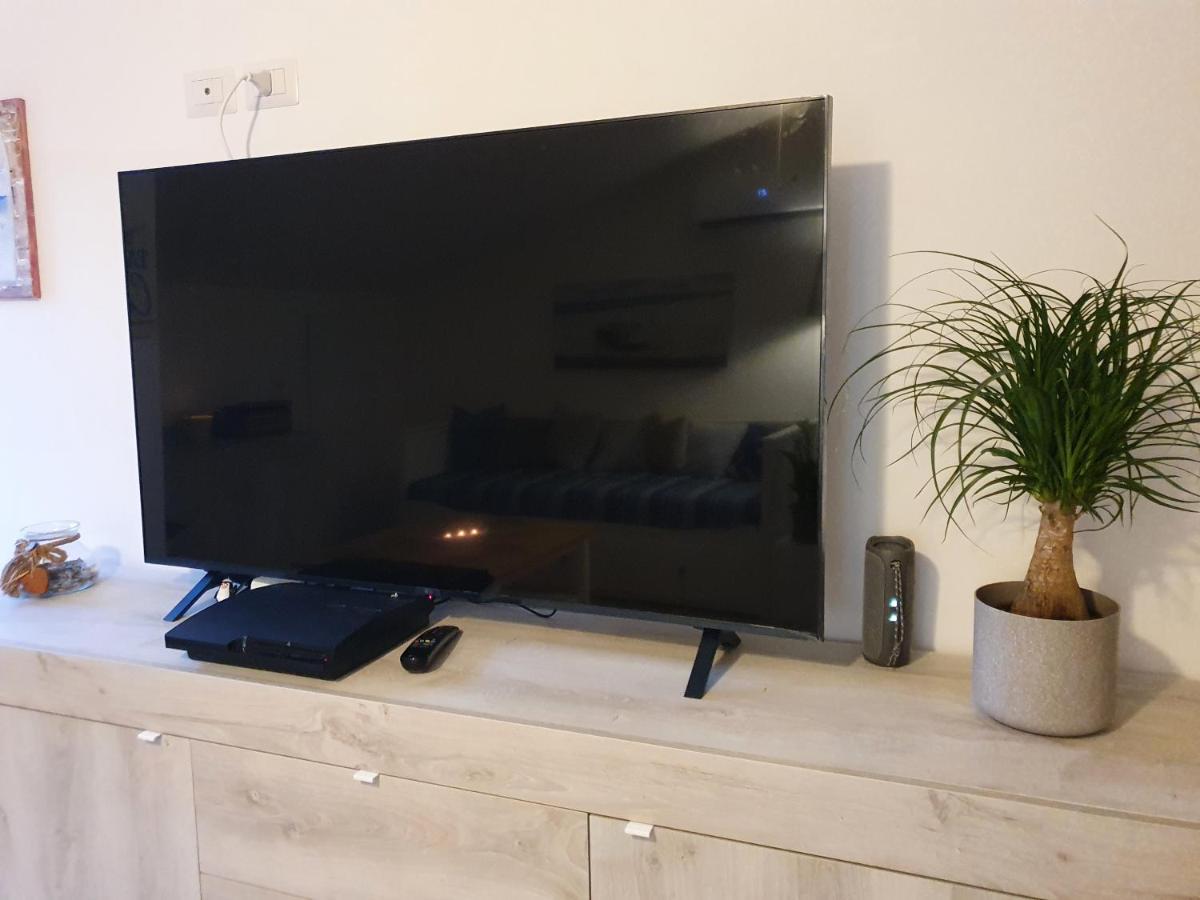 Bella Alba Apartment On The Beach 阿尔巴·阿德里亚蒂卡 外观 照片