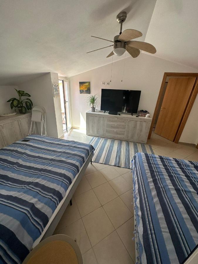Bella Alba Apartment On The Beach 阿尔巴·阿德里亚蒂卡 外观 照片